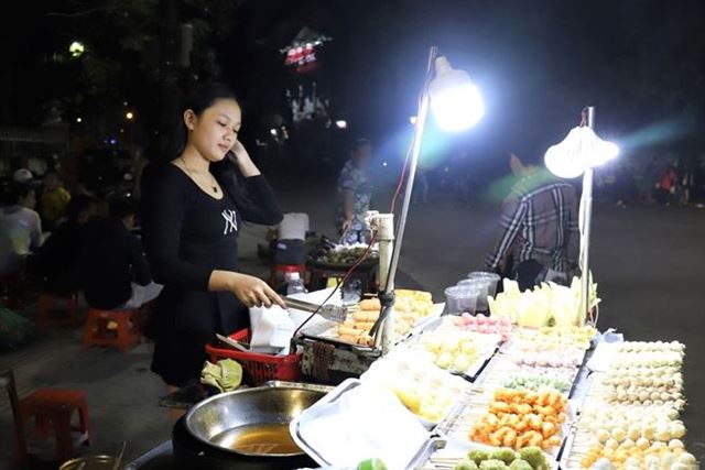 Bóng đèn LED Bulb chạy điện DC - Chiếu sáng không cần điện lưới