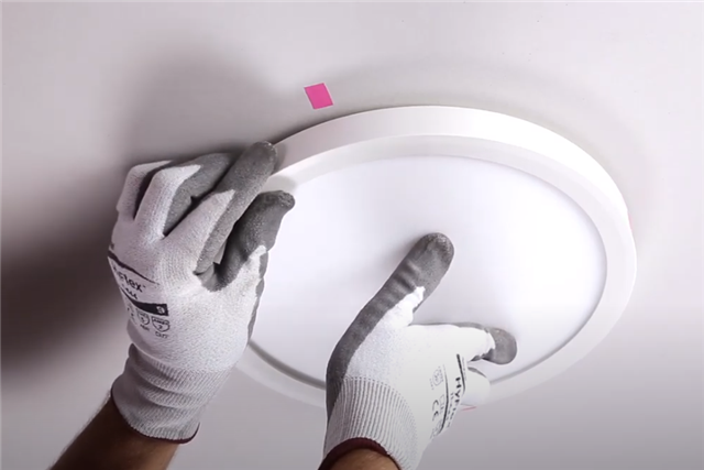 Hướng dẫn cách lắp đèn ốp trần nổi đơn giản tại nhà