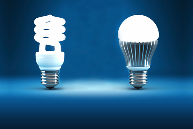 Có nên thay thế đèn Compact thường bằng đèn LED không?