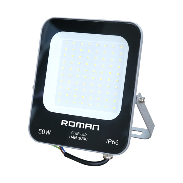 den-chieu-roi-ngoai-troi-50w
